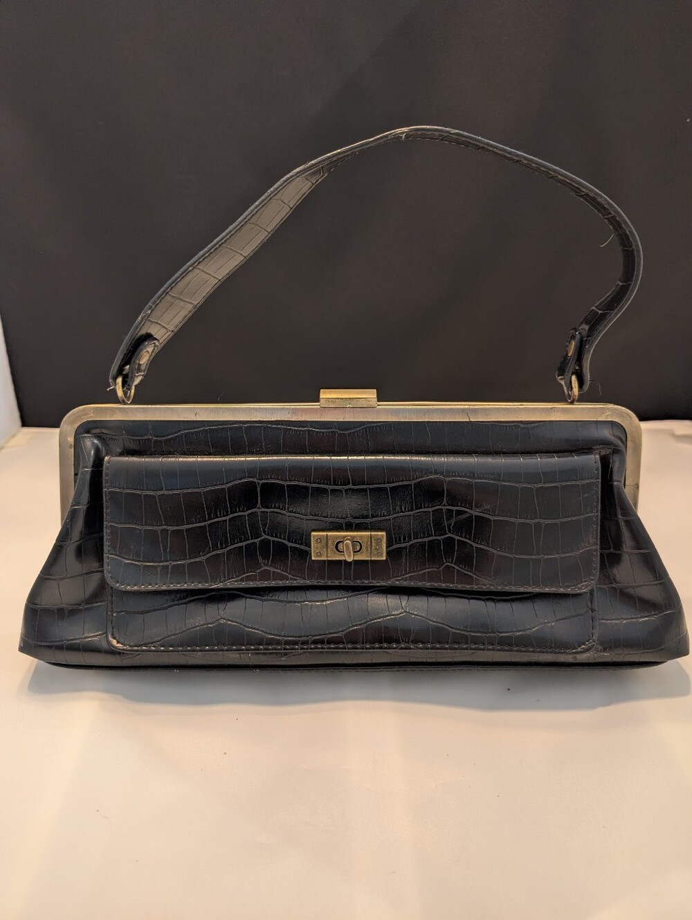 Denver Hayes Black Croc Embossed Structured Retro Handbag